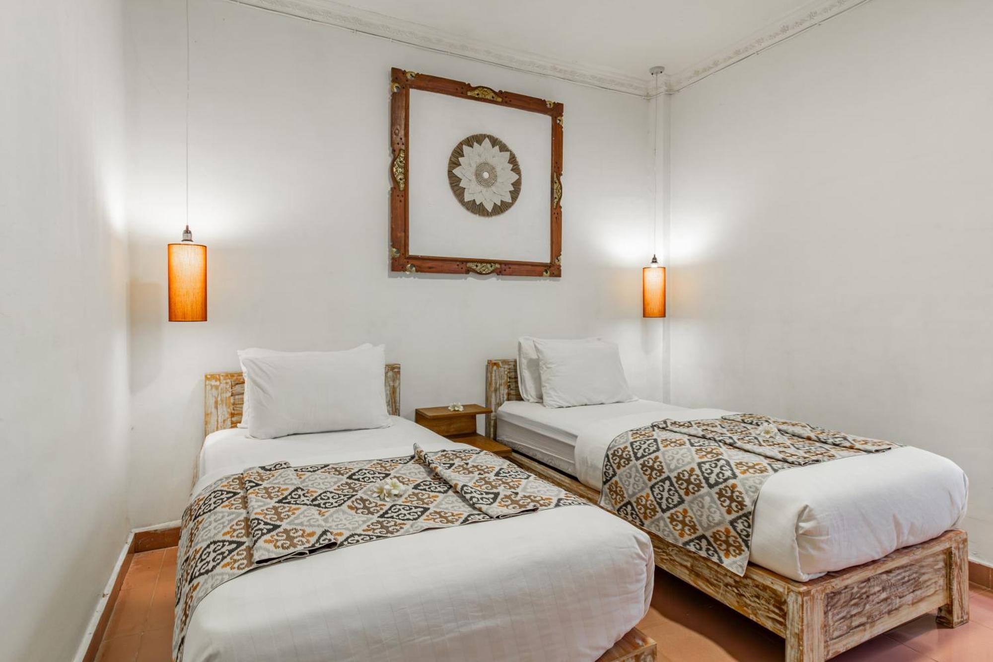 Capital O 93944 Geweka Homestay จิมบาราน ภายนอก รูปภาพ
